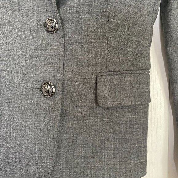 Aritzia Talula Wool Grey Blazer with Crested Buttons and Front Pockets Size 0 - Picture 3 of 12